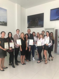 Девелоперська компанія «STATUS GROUP»  приділяє величезну увагу кваліфікації співробітників